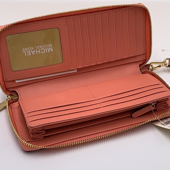 MICHAEL KORS Jet Set Travel Large Travel Continental Leather
Color: SHERBERT - Picture 9 of 16